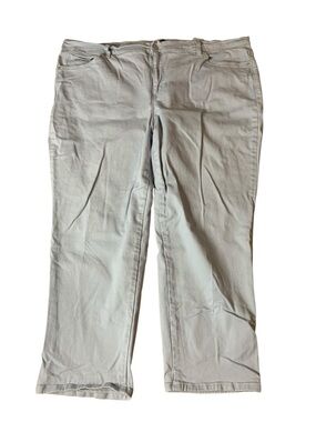 Gloria Vanderbilt Amanda High Rise Tapered Jeans | Plus 24W Short Ice Blue